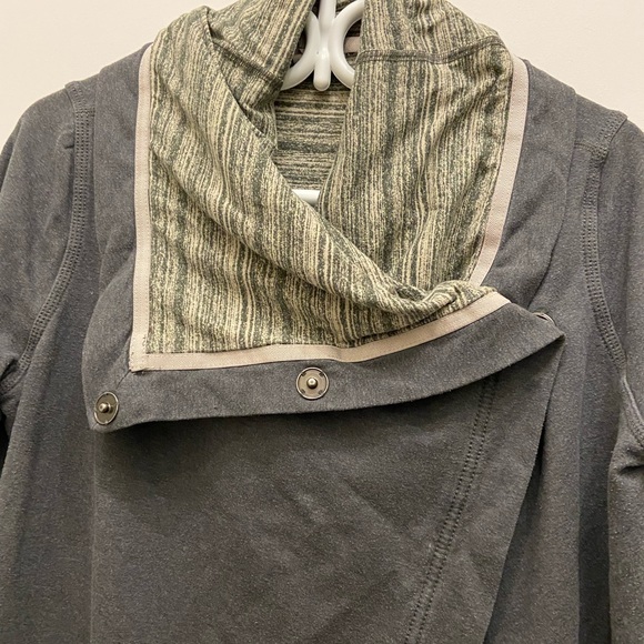 Lululemon Cardigan/ Jacket - Picture 4 of 9